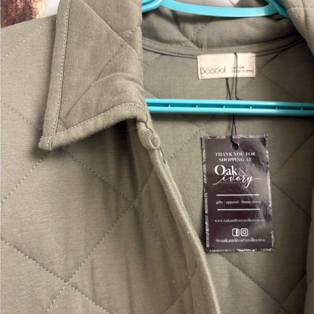 New S/M quilted jacket - Picture 5 of 11